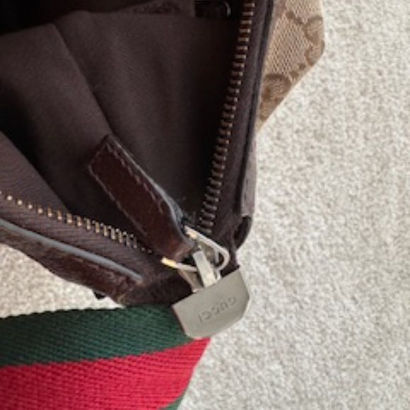 Original pre-loved Gucci brown monogram canvas crossbody bag - Picture 5 of 9